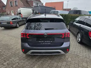 Volkswagen T-Cross 1.0 TSI 85 kW Life Bild 3
