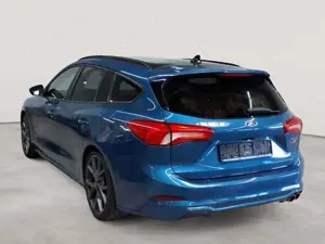 Ford Focus Focus Turnier 2.0 EB SS ST mit Styling-Paket Bild 2