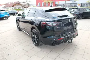 Alfa Romeo Stelvio Bild 3