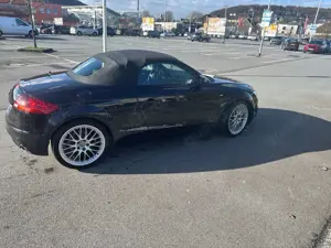 Audi TT Roadster 3.2 quattro S tronic Bild 3