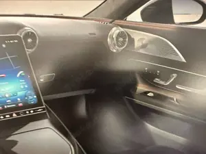 Mercedes-Benz SL 63 AMG 4Matic+ SPEEDSHIFT MCT 9G Bild 3