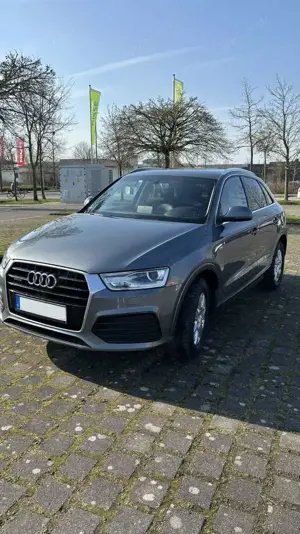 Audi Q3 S-line