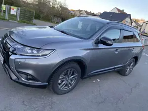 Mitsubishi Outlander 2.0 4WD CVT Active+