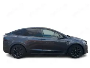 Tesla Model X Bild 5