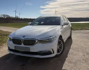 BMW 530 5er Touring Diesel 530d Touring Aut. Luxury Line