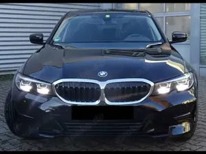 BMW 320 Bild 2
