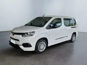 Toyota Proace City Verso 1.2 L2 Long 7 Sitzer Toytoa Garantie...