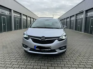 Opel Zafira 2.0 D (CDTI ecoFLEX) Start/Stop ON