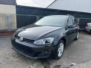 Volkswagen Golf VII Variant Comfortline TEMPOMAT/SHZ/EURO6