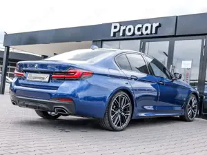 BMW 520 d M Sport HUD RFK NAVI Standh. LED PDC V+H