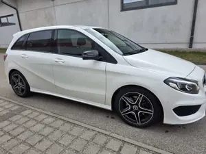 Mercedes-Benz B 220 4Matic 7G-DCT AMG Line