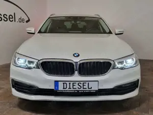BMW 520 520d SportLine LED AHK ACC Navi Kamera Hifi Bild 5