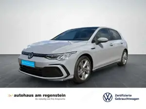 Volkswagen Golf VIII 2.0 TSI DSG R-Line Pano AHK LED