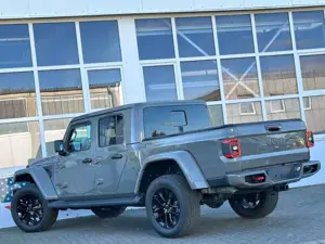 Jeep Gladiator High Altitude 3,6L 4x4 LED Nappa ACC Bild 2