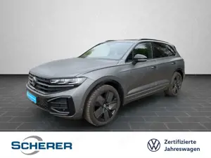 Volkswagen Touareg 3.0 TDI Autom. 4Motion R-Line AHK PANO R