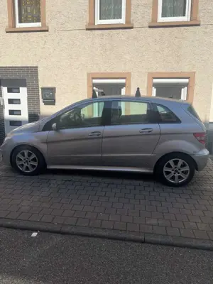 Mercedes-Benz B 200 Kein E-Mail Schreiben Nur Anrufen Oder WhatsApp