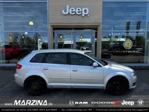Audi A3 Sportback 1.8 TFSI Attraction AHK-abnehmbar Parkle