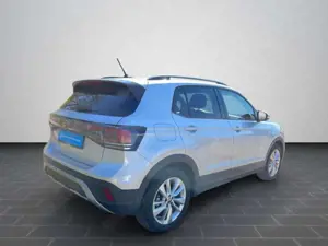 Volkswagen T-Cross 4ALL 1.0 TSI DSG CARPLAY RFK SHZ ALU Bild 2