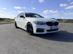 BMW 530 530d xDrive M-Paket / CarPlay Bild 2