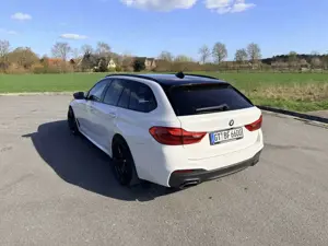 BMW 530 530d xDrive M-Paket / CarPlay Bild 4