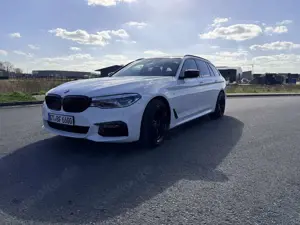 BMW 530 530d xDrive M-Paket / CarPlay Bild 3