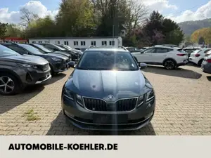 Skoda Octavia Combi 1.8 TSI AHK FULL-Link Voll-LED