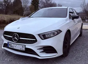Mercedes-Benz A 220 AMG Line Aut.*LED*NAVI*TEMPO*PDC*SHZ*KLIMA