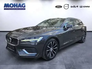 Volvo V60 T6 Plug-In Hybrid AWD Essential AHK Kamera Pilotas
