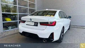 BMW 318 i A Lim M-Sport AHK Navi Tempomat RüKa Bild 2