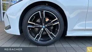 BMW 318 i A Lim M-Sport AHK Navi Tempomat RüKa Bild 3