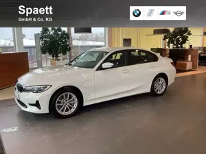 BMW 330 e Limousine Advantage Head-Up DAB Komfortzg.