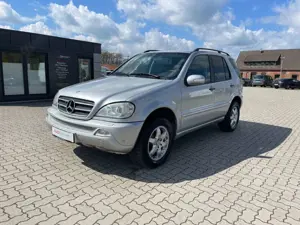 Mercedes-Benz ML 400 CDI AHK abnehmb. BI-Xenon 155.878 KM