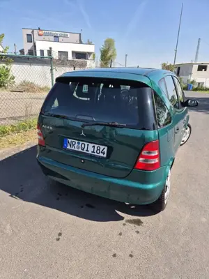 Mercedes-Benz A 140 Classic Bild 3