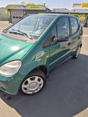 Mercedes-Benz A 140 Classic Bild 2