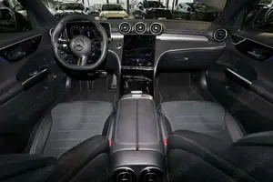 Mercedes-Benz C 300 4M T AMG DISTRO+KAMERA+SPURHALTE+LED+18" Bild 5
