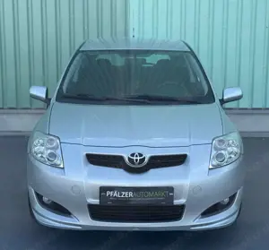 Toyota Auris Bild 2