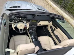 Mercedes-Benz SLK 250 SLK 250 (BlueEFFICIENCY) 7G-TRONIC