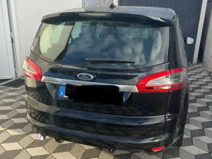 Ford S-Max Bild 2