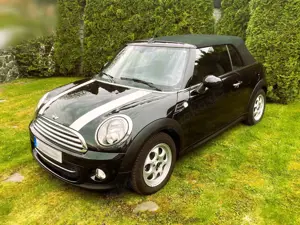 MINI Cooper Cabrio sehr gepflegt 1.Hd unfallfrei EZ 09.2014 89tkm HU: NEU Inspektion: NEU, Klima, Te