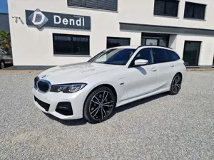 BMW 330 330e Touring Aut. M Sport *AHK*HiFi*uvm