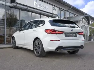 BMW 118 i Aut. Sport Line el.SITZE LENKRHZ aut.HECKKL Bild 2
