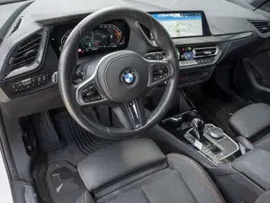 BMW 118 i Aut. Sport Line el.SITZE LENKRHZ aut.HECKKL Bild 5