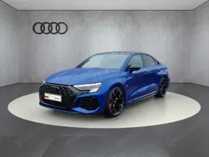 Audi RS3 RS 3 Limousine 2.5 TFSI quattro S tronic Bild 2