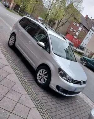 Volkswagen Touran 1.6 TDI DPF BlueMotion Technology Trendline