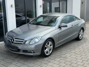Mercedes-Benz E 220 CDI Coupe AVANTGARDE/XENON/NAVI/MOTORSCHADEN