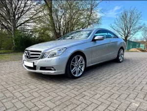 Mercedes-Benz E 350 E 350 CGI BlueEfficiency (207.357)