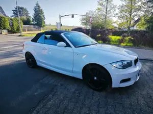BMW 125 125i, HU/AU  KD Neu, Scheckheft gepflegt