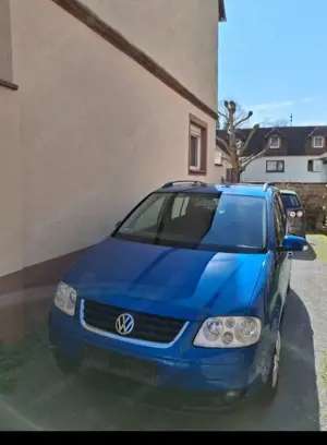 Volkswagen Touran 1.6 FSI Trendline