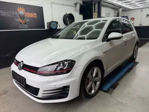 Volkswagen Golf VII GTI Performance*DSG*Xenon*Navi*Alcantar