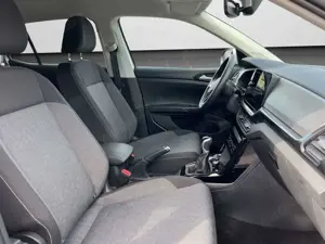 Volkswagen T-Cross 1.0 TSI LED CARPLAY RFK EPH SHZ KESSY Bild 4